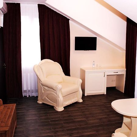 Hotel Restaurant Complex Roman'S Vishenki  Zewnętrze zdjęcie