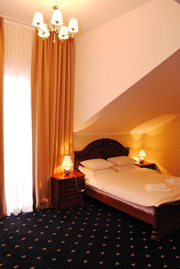 Hotel Restaurant Complex Roman'S Vishenki  Zewnętrze zdjęcie